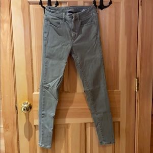 Green size 4 highrise jegging from American Eagle
